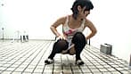 大きな乳と大きなオナラの女の子 サンプル画像 10